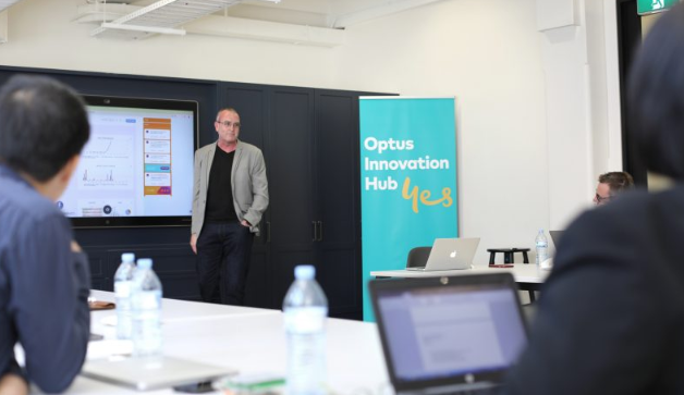 Our CEO David Fairfull, presenting to the Optus Team at the Optus Innovation Hub in Sydney