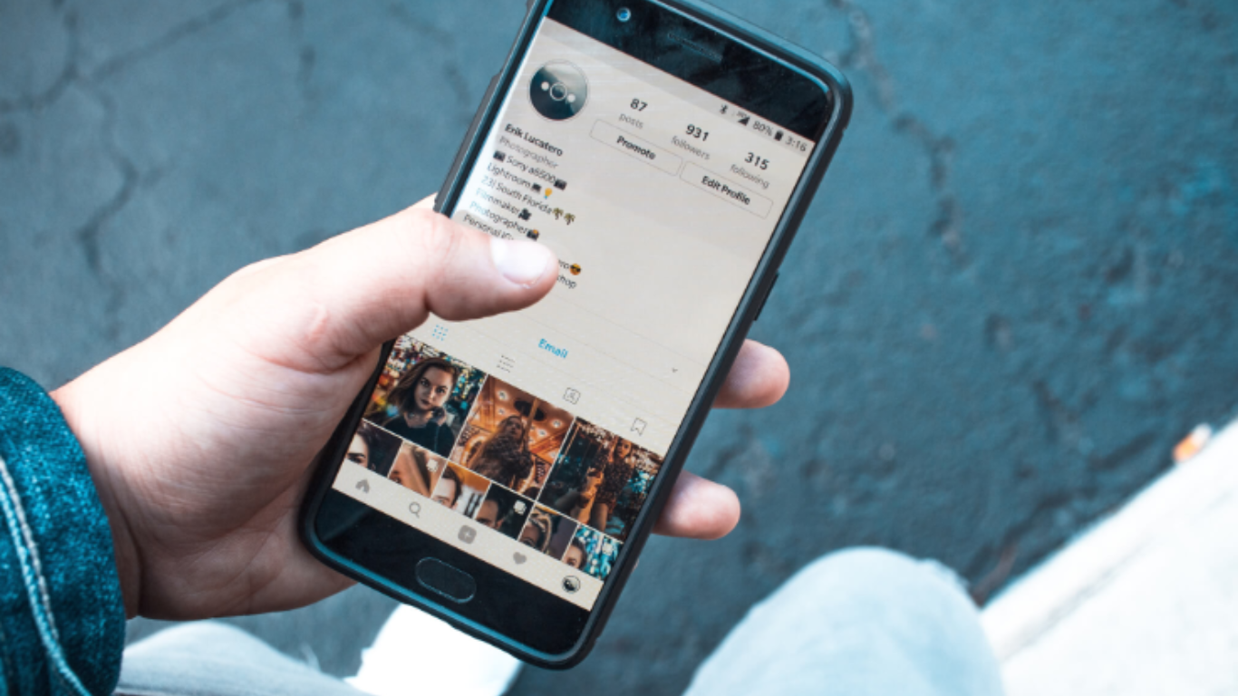 Can I schedule or auto-publish to Instagram using Metigy?