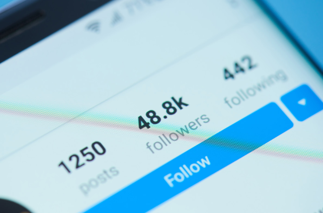 Identify key accounts with a good number of followers